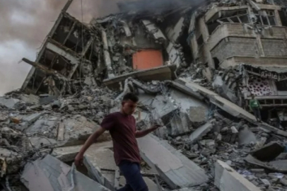 Gazze'de can kaybı 64 bin 718'e yükseldi