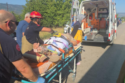 Bursa'da omobiller kafa kafaya çarpıştı: 4 yaralı