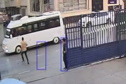 Bursa’da esnaf, sürücüsüz minibüsü durdurarak felaketi önledi