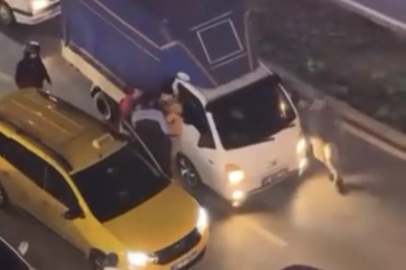 Bursa'da iki sürücü kavgaya tutuştu, trafik kitlendi