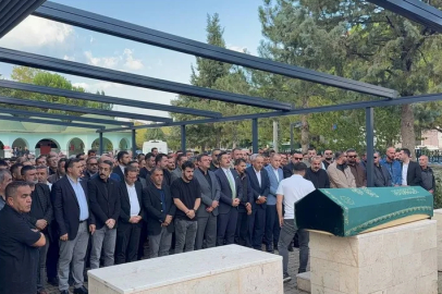 Bursa'da başından vurulan genç, toprağa verildi