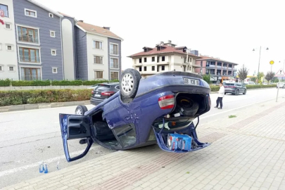 Bursa'da otomobil takla atarak ters durdu: 1 yaralı