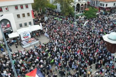 Bursalılar Gazze için meydanlara indi