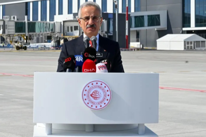 Bakan Uraloğlu: Günde 686 bin kişi hava yoluyla seyahat etti