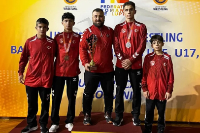 Bursa’nın genç güreşçileri Balkanlar’da madalya kazandı