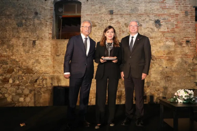 Altan Öymen’e Mudanya’dan anlamlı ödül