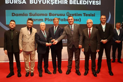 Büyükşehir'in çiftçi ve çevre dostu yatırıma anlamlı ödül