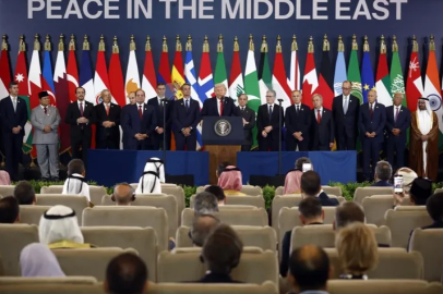 Trump deklarasyonu 4 liderin imzayla yayımlandı