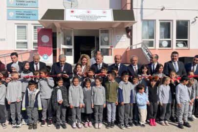 Bursa'da köy okulu çocuklarının bilgisayar sevinci