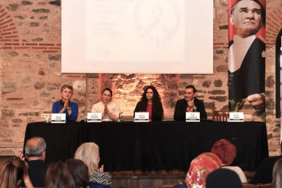 Osmangazi'den meme kanseri farkındalığına anlamlı destek