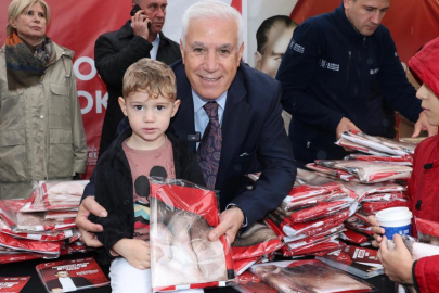 Bursa cumhuriyetine sahip çıkıyor