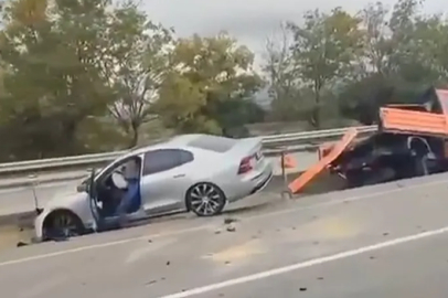 Bursa Yenişehir yolunda zincirleme kaza: 3'ü ağır 4 yaralı