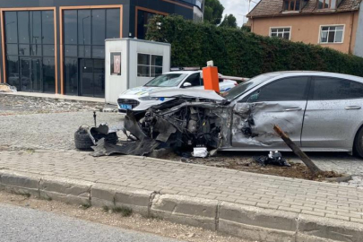 Hurdaya dönen otomobilden yaralı kurtuldu