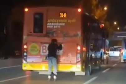 Bursa trafiğinde tehlikeli anlar: Genç canını hiçe saydı