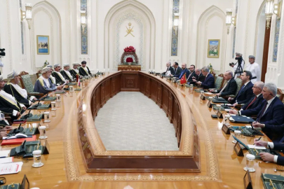 Erdoğan, Umman'da heyetlerarası toplantıya başkanlık etti