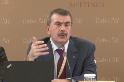 Bakan Tekin: "Sınavlarda yapay zeka destekli açık uçlu sorular olacak"