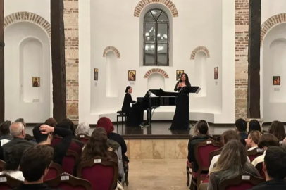 Aziz Panteleimon Kilisesi'nde "Güz Resitali"