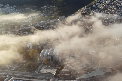 Bursa güne sisle uyandı