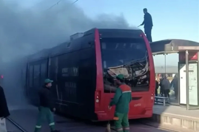 Bursa'da İpek Böceği tramvayında yangın paniği