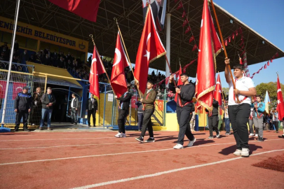 Yenişehir stadyumunda Cumhuriyet coşkusu