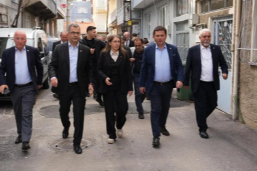 Başkan Erkan Aydın’ın mahalle ziyaretleri sürüyor