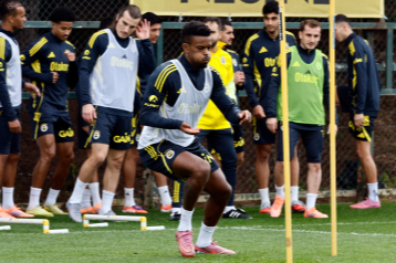 Fenerbahçe, Beşiktaş derbisi hazırlıklarına devam etti