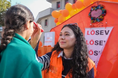 Uludağ Enerji ve LÖSEV, 'Turuncu Çadır'da bir araya geldi