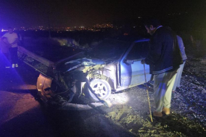 Bursa'da freni boşalan otomobil yolcu otobüsüyle çarpıştı