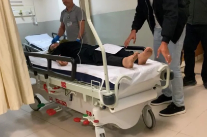 Bursa'da ölümden döndü: Telefonunu şarj takarken, akıma kapıldı