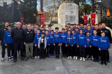 Yeşim Spor Kulübü’nden Ata’ya saygı