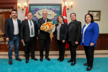 Bursa Valisi Ayyıldız’a TÜED Uludağ şubesinden ziyaret