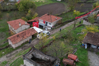 Düşen kargo uçağında kahreden tesadüf