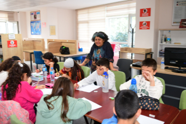 Osmangazi’de çocuklar hayallerini kağıda döküyor