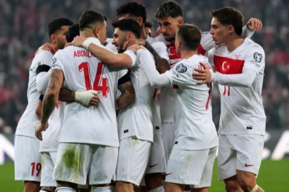 A Milli Futbol Takımı, İspanya deplasmanında