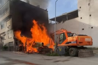 Bursa'da baraka yangını paniğe neden oldu
