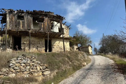 Bursa'da 450 yıllık köy hayalet köye dönüştü..