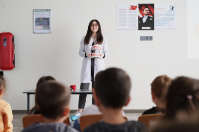 Osmangazi’de minikler sağlıklı gülüşlerin sırrını öğrendi