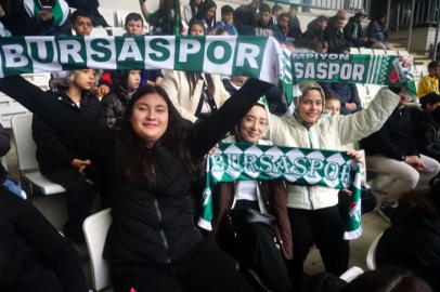 Osmangazili çocuklar Bursaspor coşkusunu tribünde yaşadı