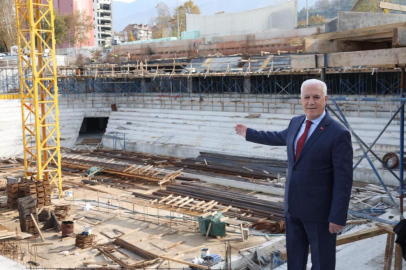 Atatürk Spor Salonu hızla yükseliyor