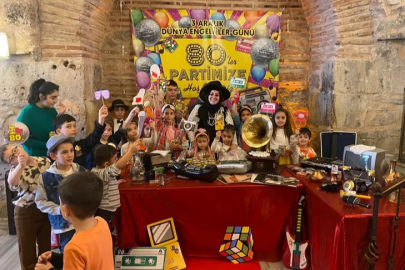 Özel çocuk annesi öğretmenden özel öğrencilerine büyük jest