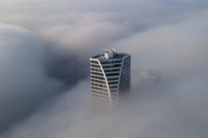 Bursa’da sis şehri yuttu