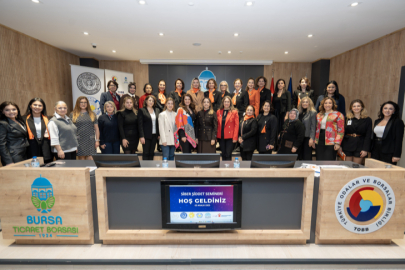 Bursa'da siber şiddete karşı kadın dayanışması