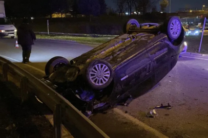 Bursa'da kontrolden çıkan otomobil takla attı