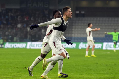 Ernest Muçi Beşiktaş’ı bekliyor