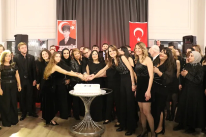 Mimarlar geleneksel baloda buluştu