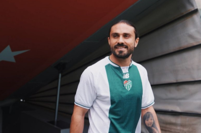 Bursaspor ilk transferini açıkladı Halil Akbunar