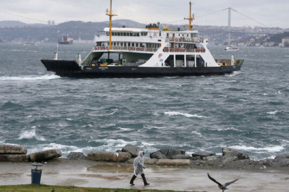 İstanbul'da vapur seferlerine fırtına engeli