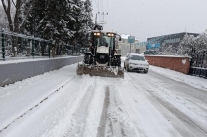 Nilüfer’de kar yağışına karşı kesintisiz mesai