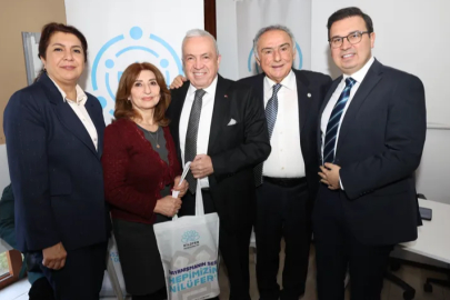 Başkan Özdemir emeklilerle bir araya geldi