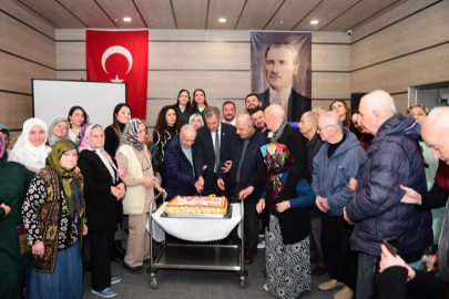 Osmangazi Alzheimer Gündüz Bakım Evi 3. yılını kutladı